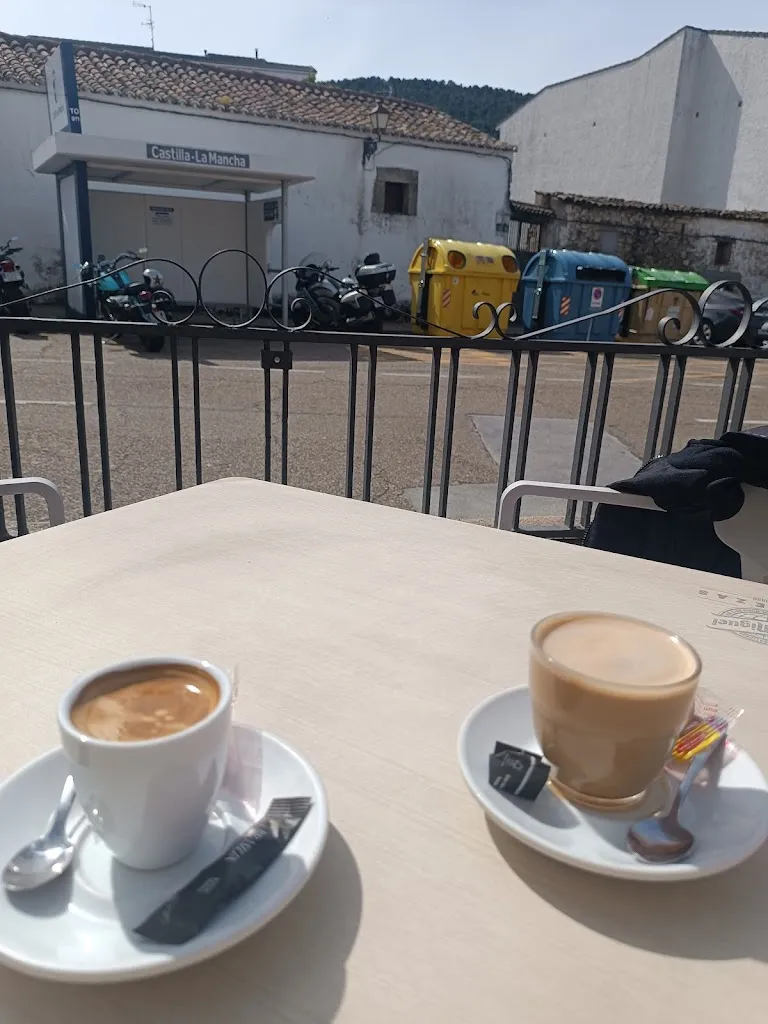 José M. Hdez._Bar Venecia_Navamorcuende_review