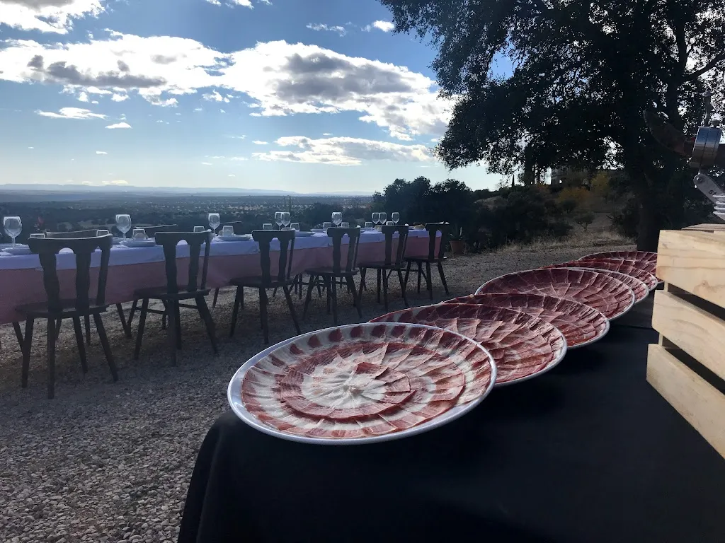 Hostal/Restaurante La Bolera restaurant in Nombela