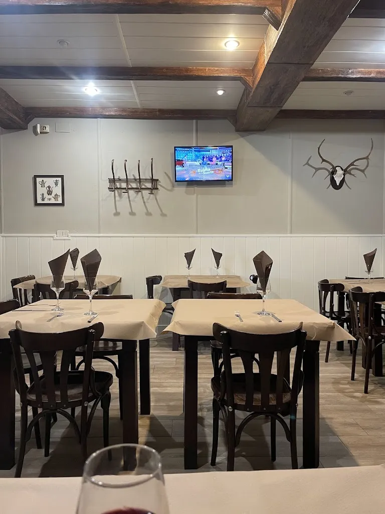 Bar Restaurante El Frenazo_Noblejas_slider_image_3