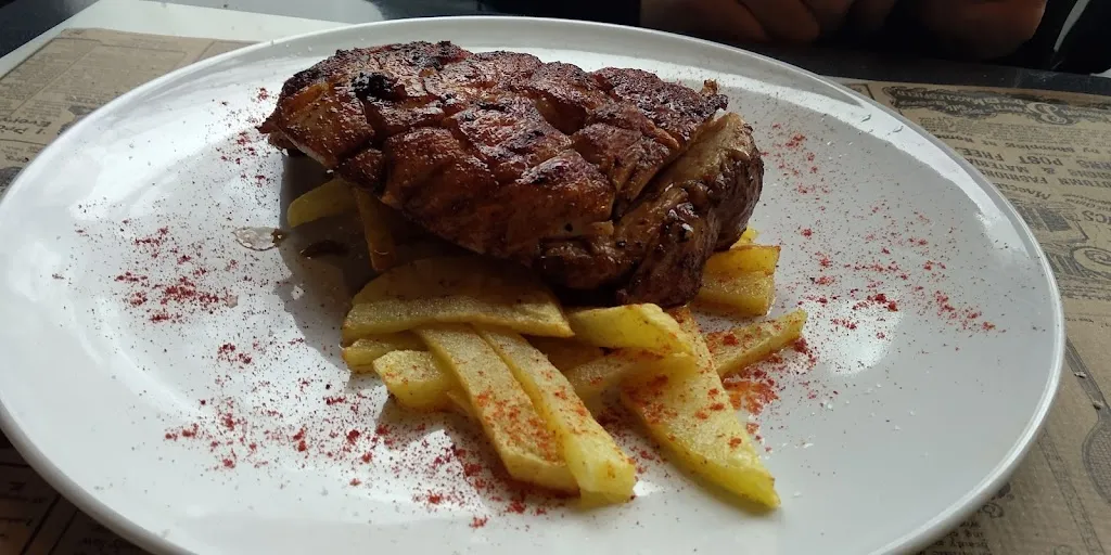 Alberto FP_CAFETERÍA MEDIAVILLA_Noblejas_review