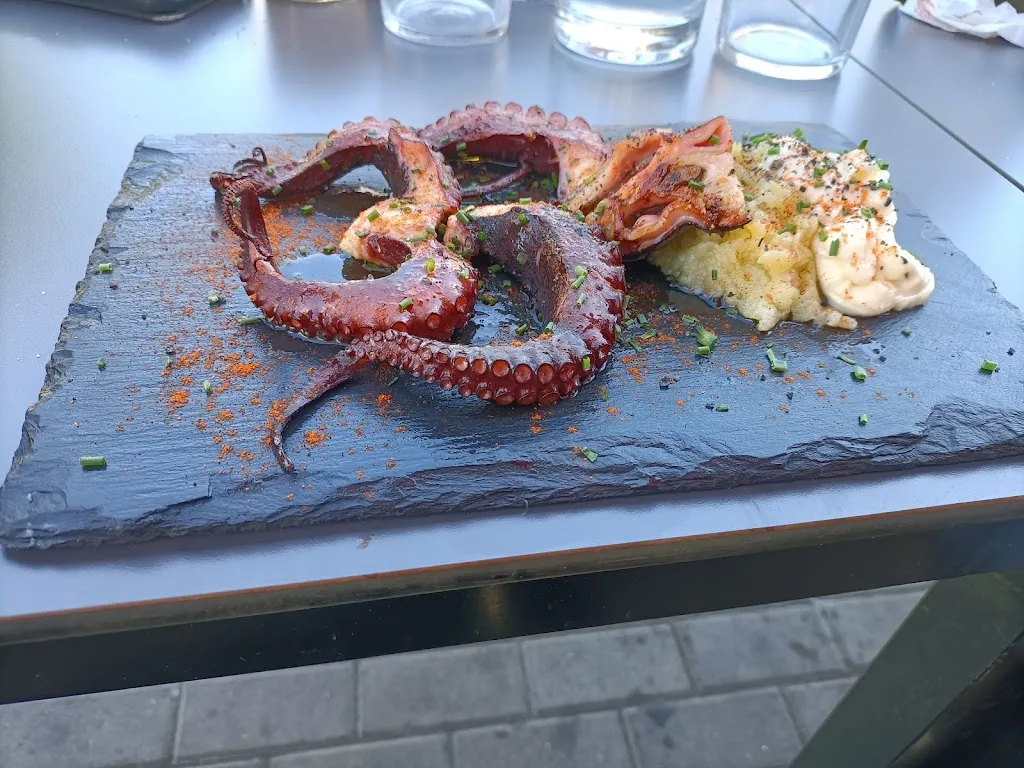 Soledad Prieto_Taberna Eras 16_Ontígola_review