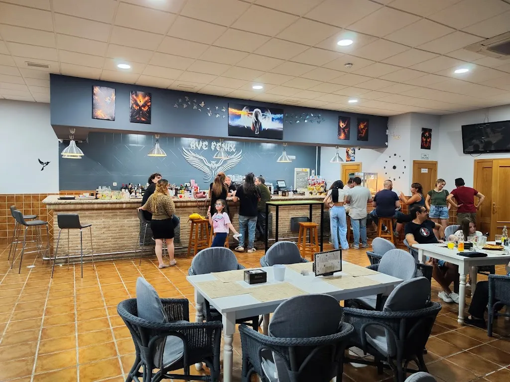 BAR TERRAZA PUB Ave Fénix restaurant in Ontígola