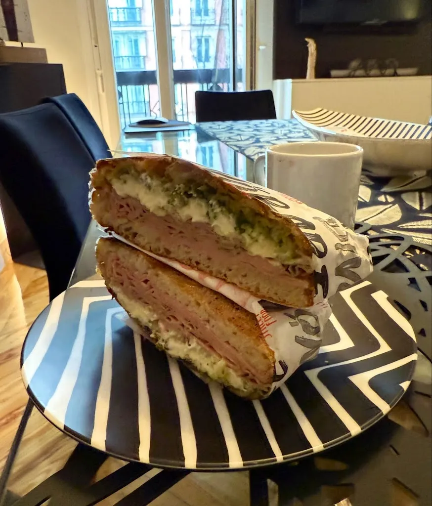 Teri Delgado_DIVORARE l Focaccia Madrid_Pantoja_review