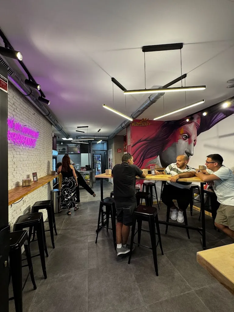 DIVORARE l Focaccia Madrid restaurant in Pantoja