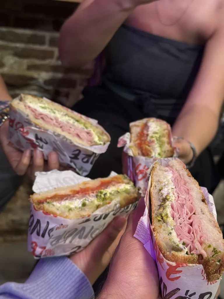 Benny Escobar_DIVORARE l Focaccia Madrid_Pantoja_review