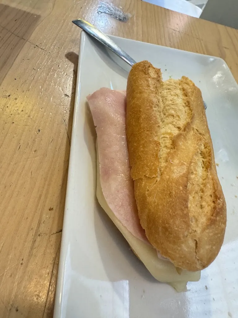 Julio Zhu_Panaria_Pantoja_review