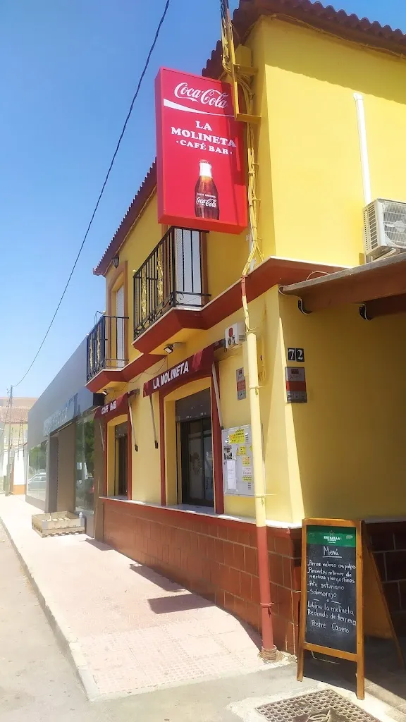 Bar tapería La Molineta restaurant in Huércal-Overa