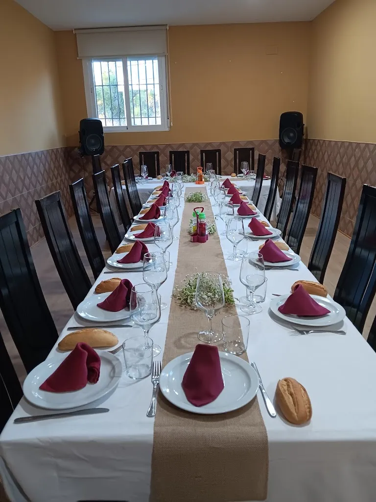 Restaurante Los Pinos_Olías del Rey_slider_image_3