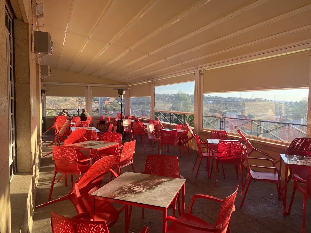 Bar Yolos_Olías del Rey_slider_image_1