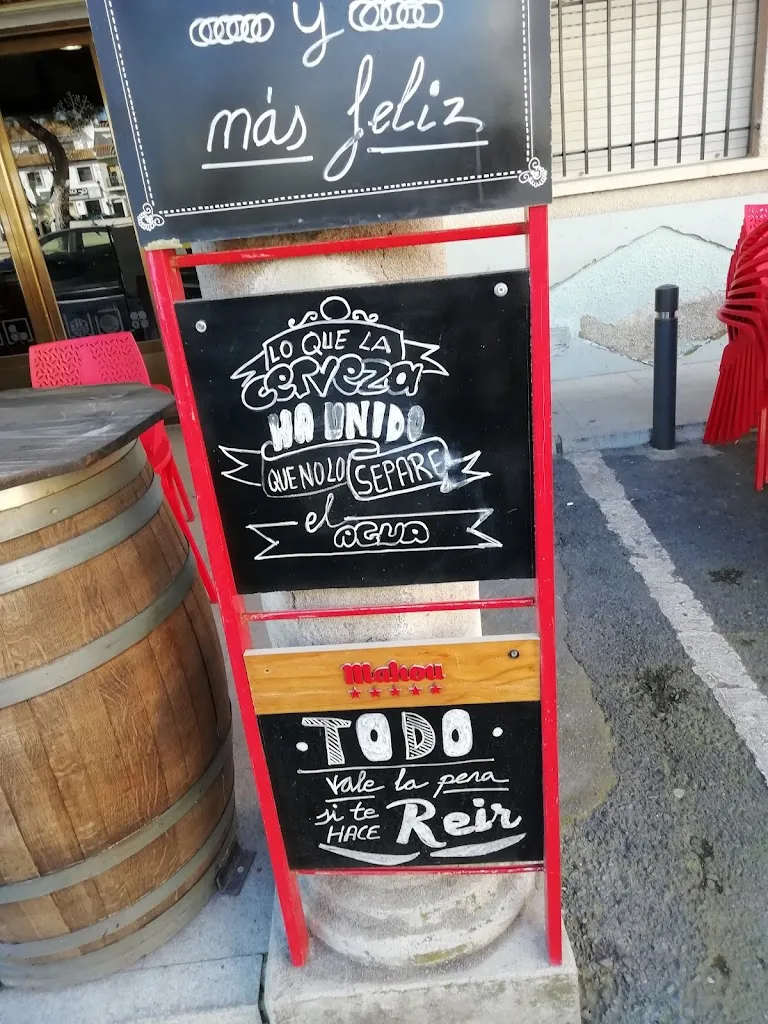 Menu_Bar la Plaza_Paredes de Escalona_immagine_3