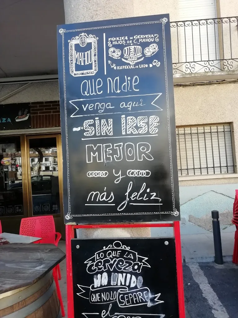 Menu_Bar la Plaza_Paredes de Escalona_immagine_4