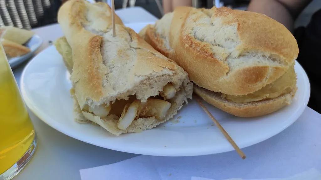 Menu_bar el paraguas_Paredes de Escalona_image_7