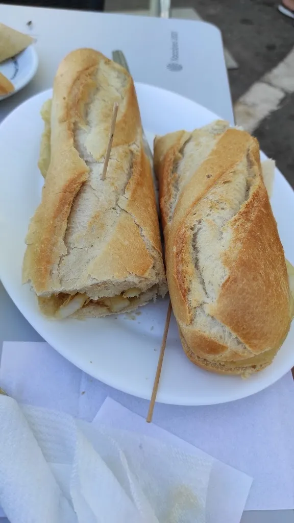 Mara Sanación 333_bar el paraguas_Paredes de Escalona_review