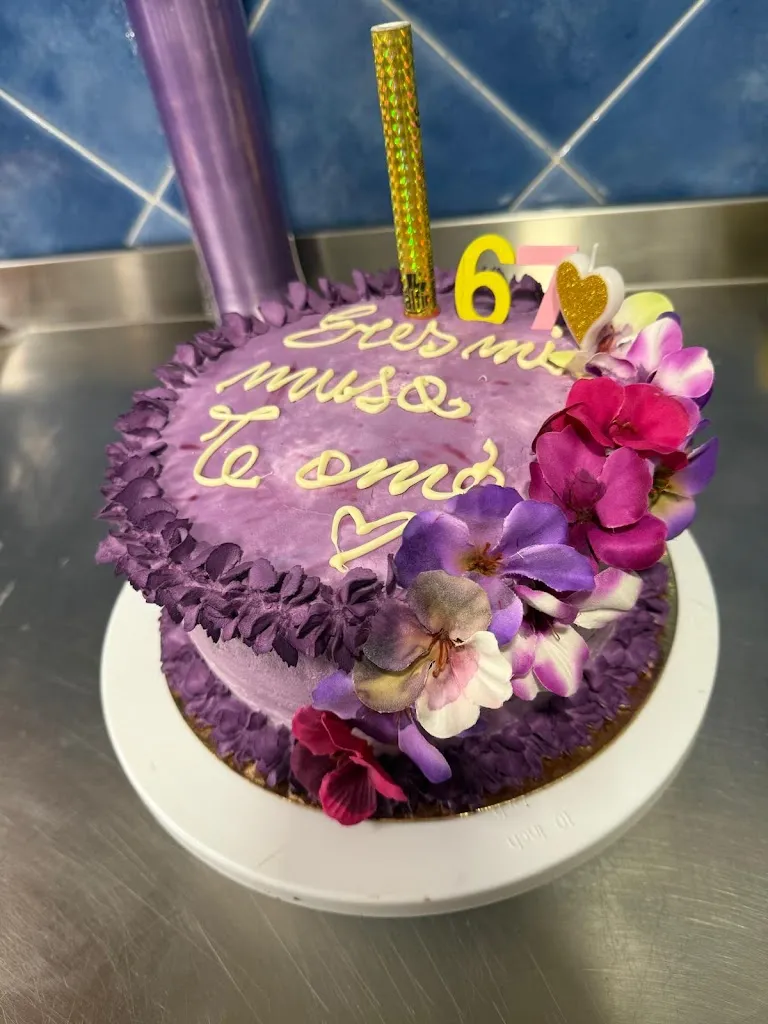 Pastelería, panadería y comida para llevar Delicias de la Nonna restaurant in Paredes de Escalona