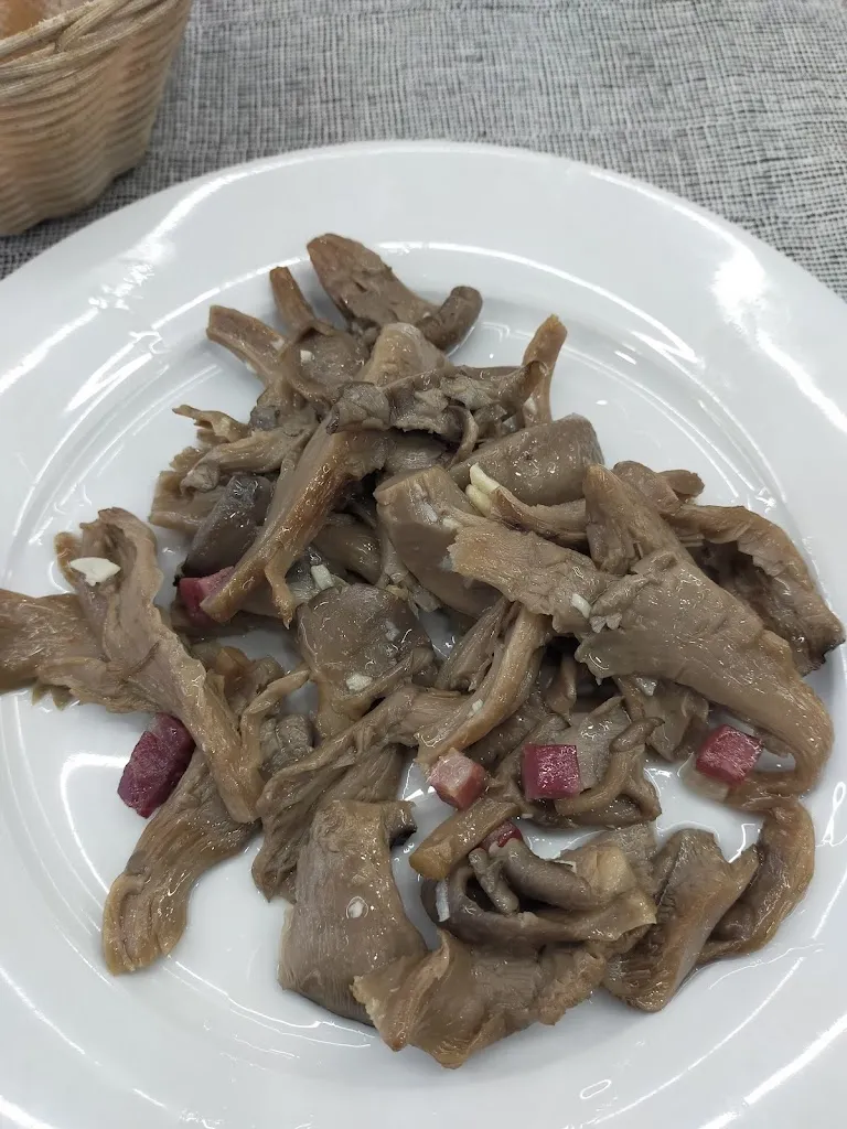 Ismael_BAR - CLUB SOCIAL_Paredes de Escalona_review