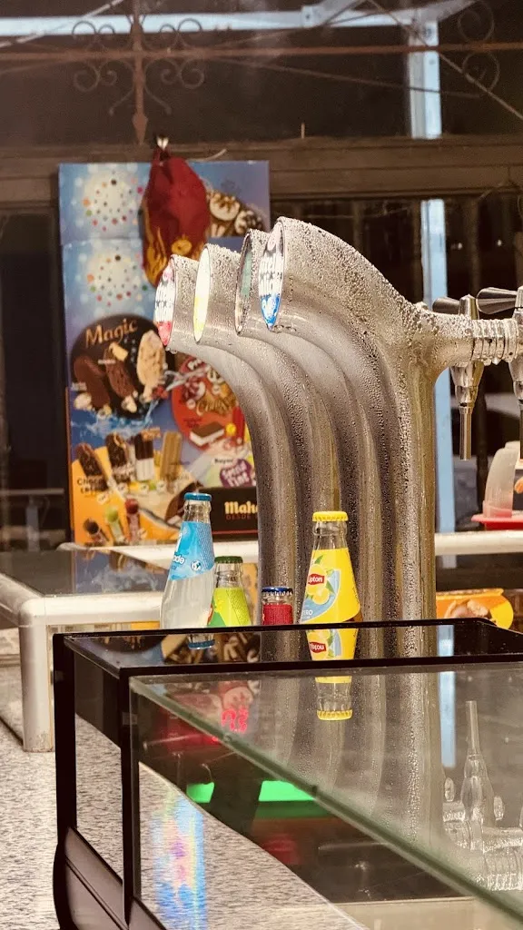 BAR - CLUB SOCIAL restaurant in Paredes de Escalona