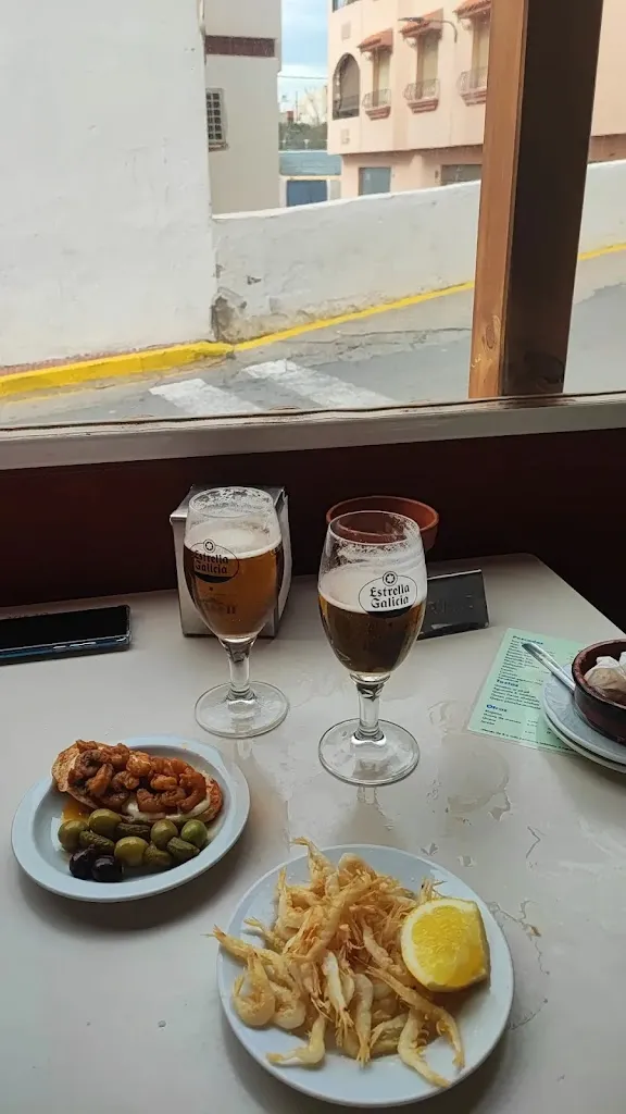 Alisha Zamora Hormann_Bar Mariángeles_Pechina_review