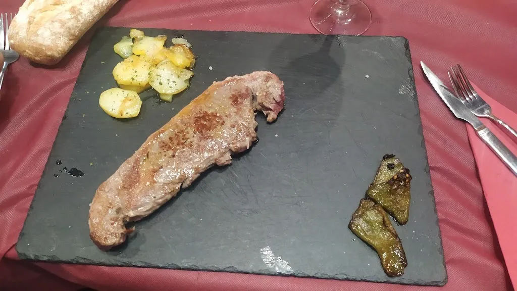 Pub restaurante terraza encuentros_Pueblanueva La_slider_image_2