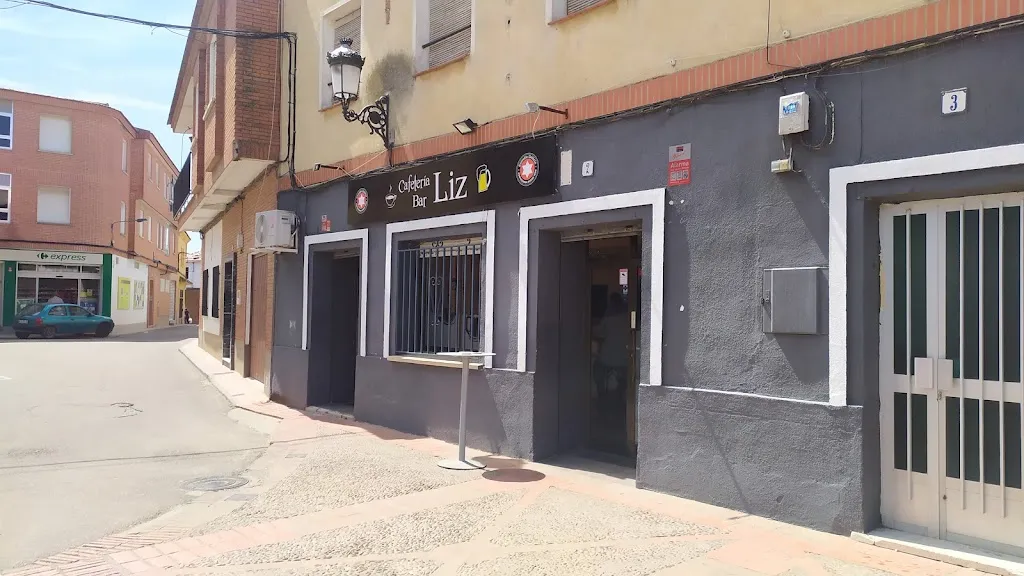 Cafetería Bar LIZ restaurant in Pueblanueva La