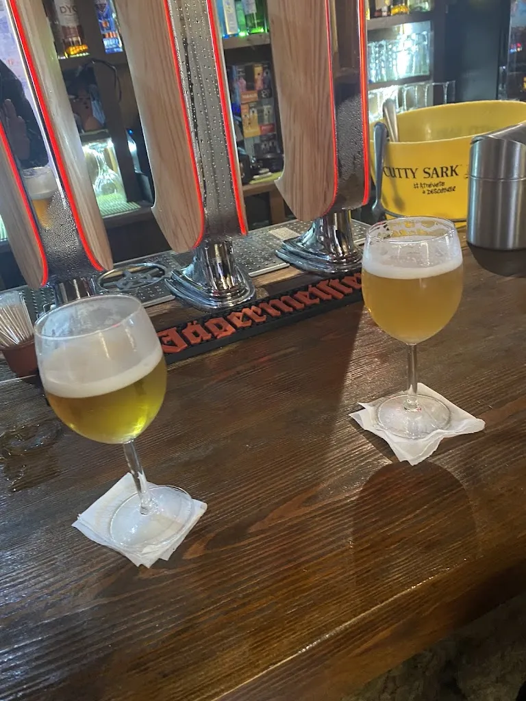 Esteban Soriano_Cervecería El Medievo_Oropesa_review