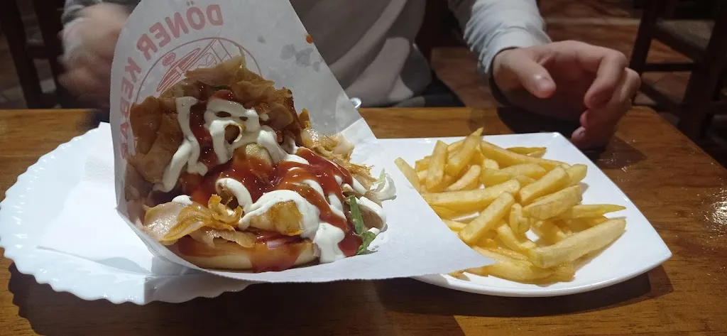 Menu_Pizzeria y Kebab: La Puebla del Almoradiel_Puebla de Almoradiel La_immagine_4