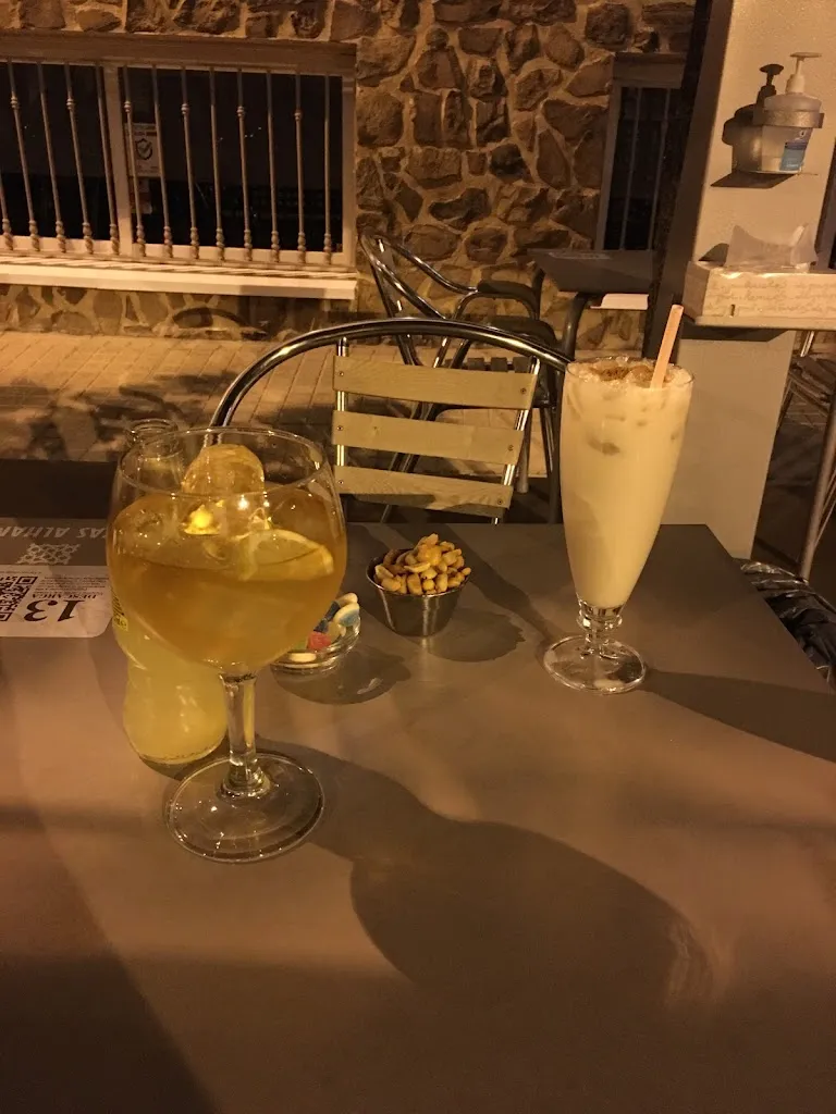 Angel Vallejo Merino_Roman Coffee & Afterwork_Puebla de Almoradiel La_review