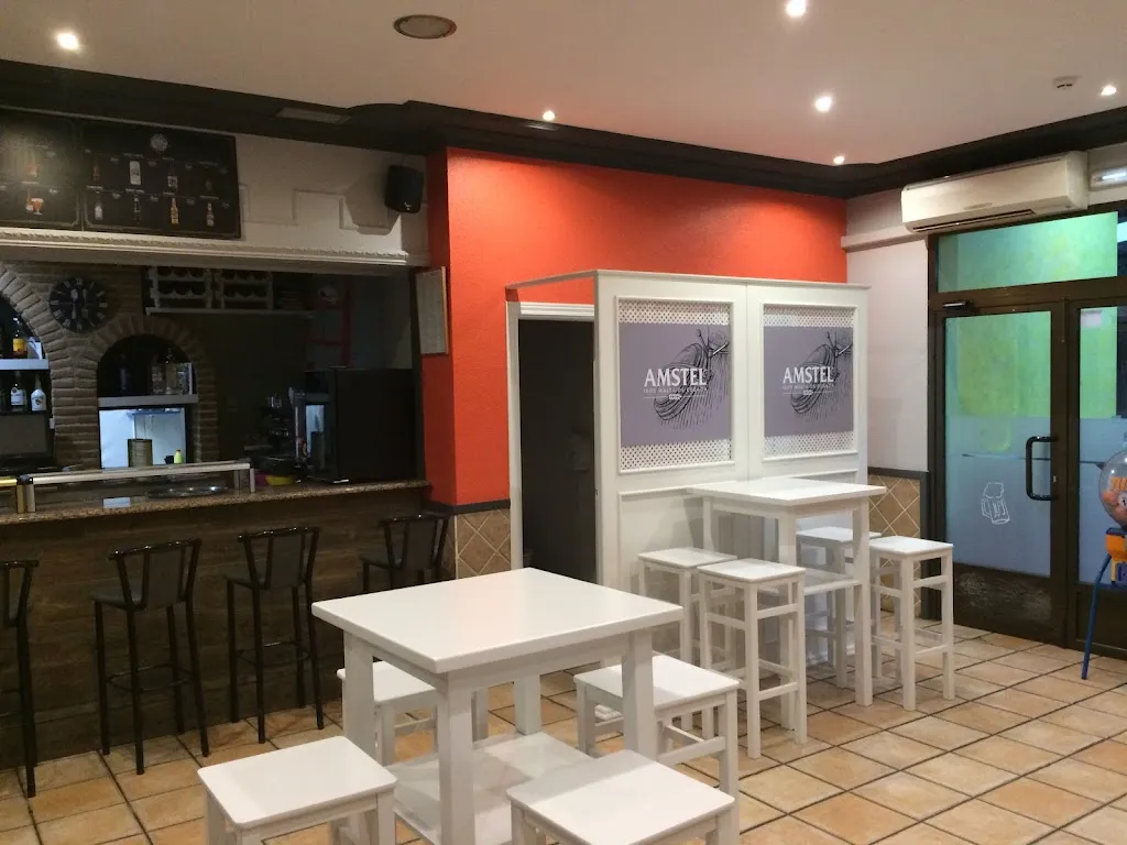 Cervecería rizos restaurant in Polán