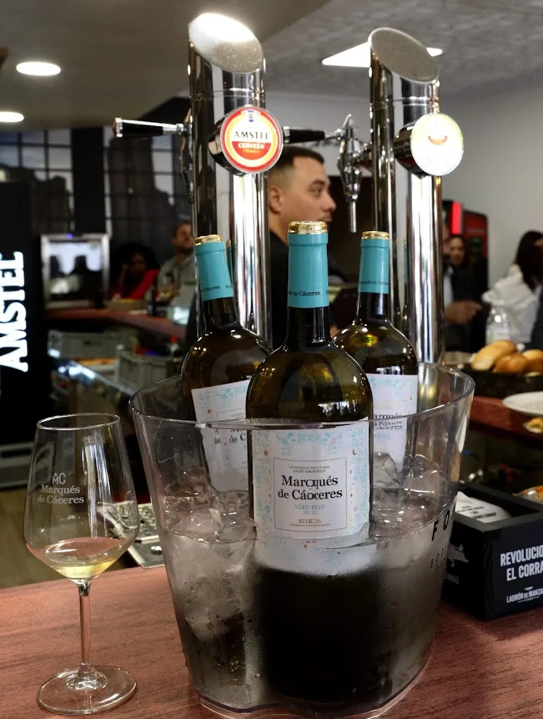 Bar Restaurante Cándido y César_Polán_slider_image_3