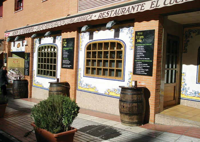 Hostal Luna Jamaica restaurant in Polán