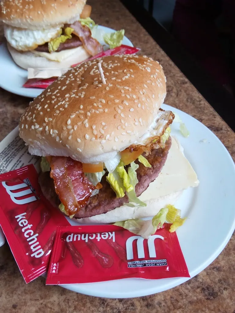 Bar Satur_Quismondo_slider_image_2