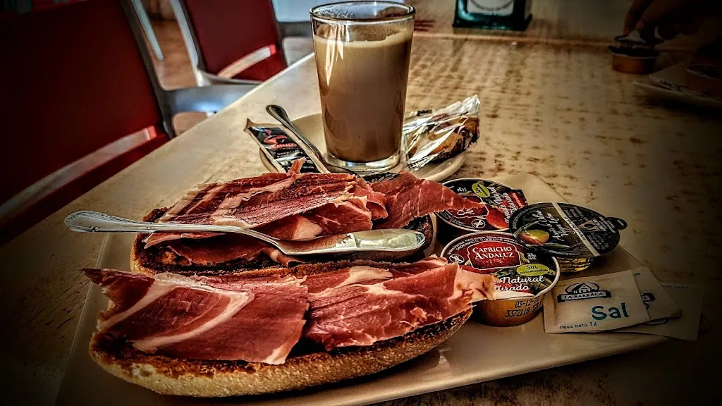 Menu_Bar Más Allá._Quismondo_image_2