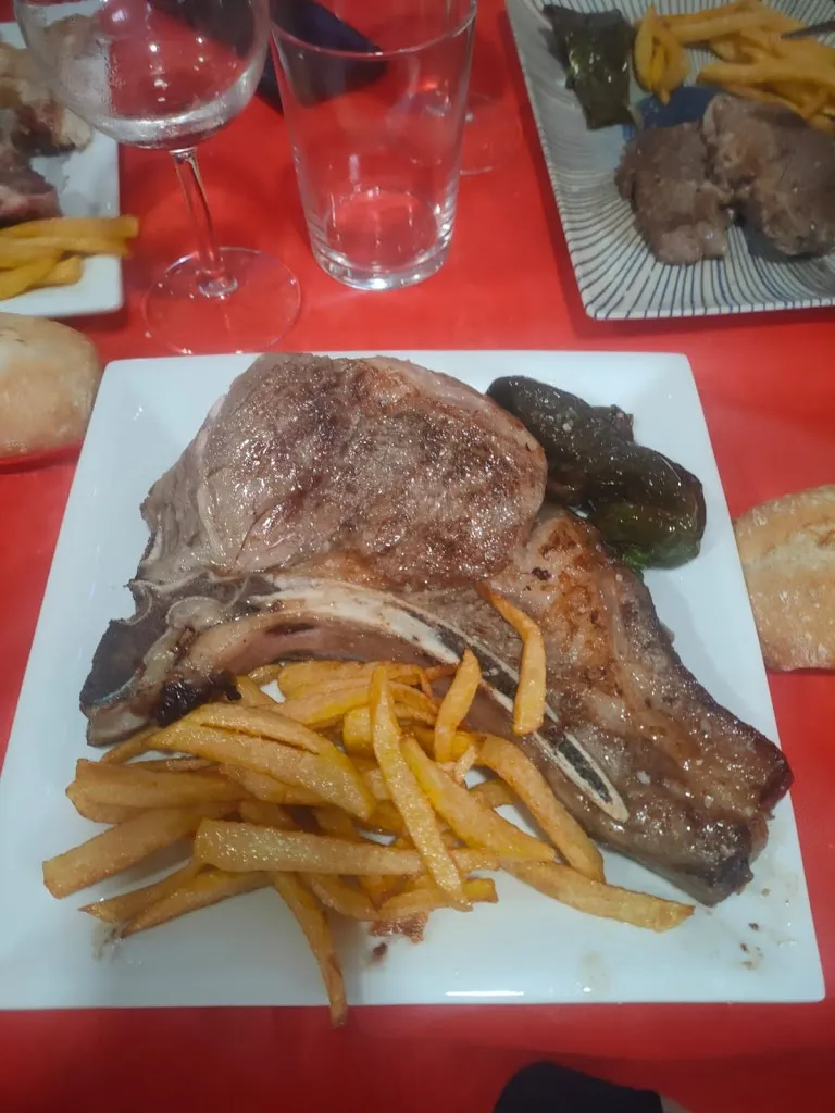 Picadas Terminal Movil_Bar Más Allá._Quismondo_review