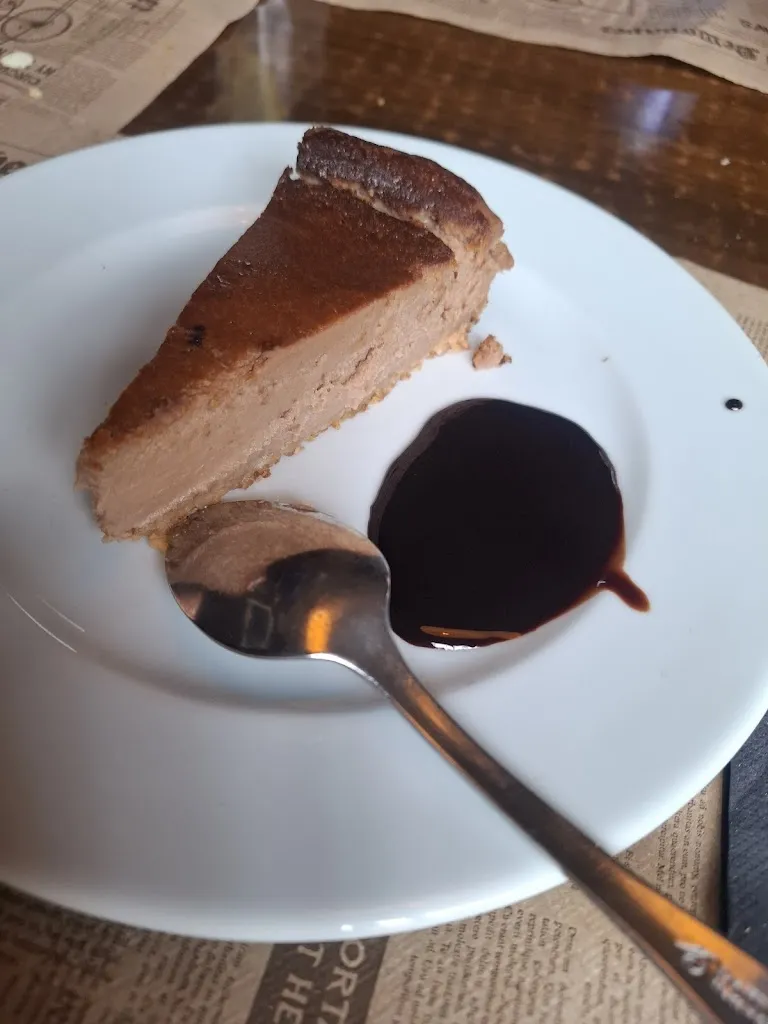 Adolfo GS_El Puchero Tapas_Pulgar_review