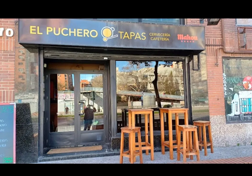 El Puchero Tapas restaurant in Pulgar