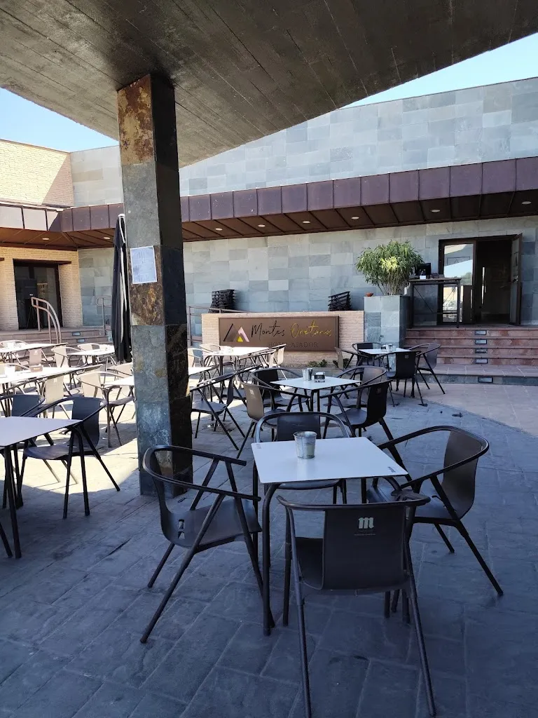 Hotel Asador Montes Oretanos_Pulgar_slider_image_3