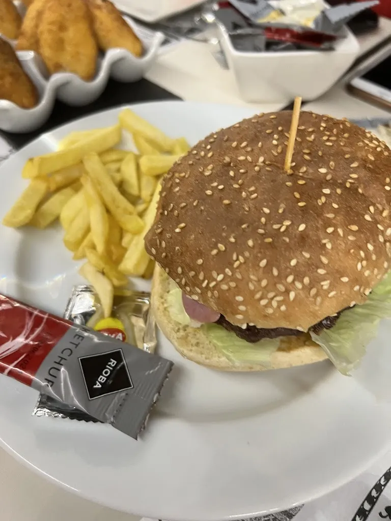 Jose Sanchez_La Posada_Pulgar_review