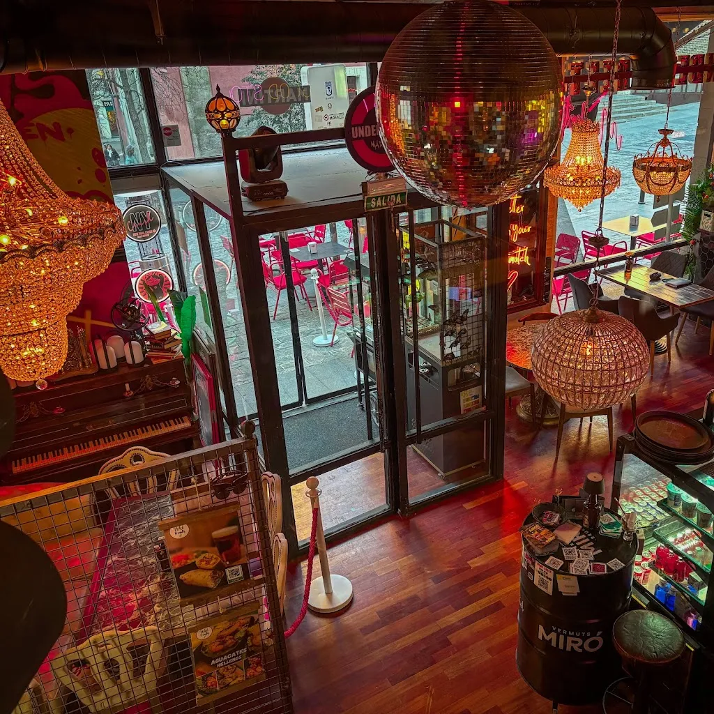 Parrilla Street restaurant in Parrillas