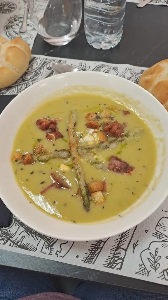 LOLA MILLÁN QUESADA_El Rincón de Yoel_Recas_review