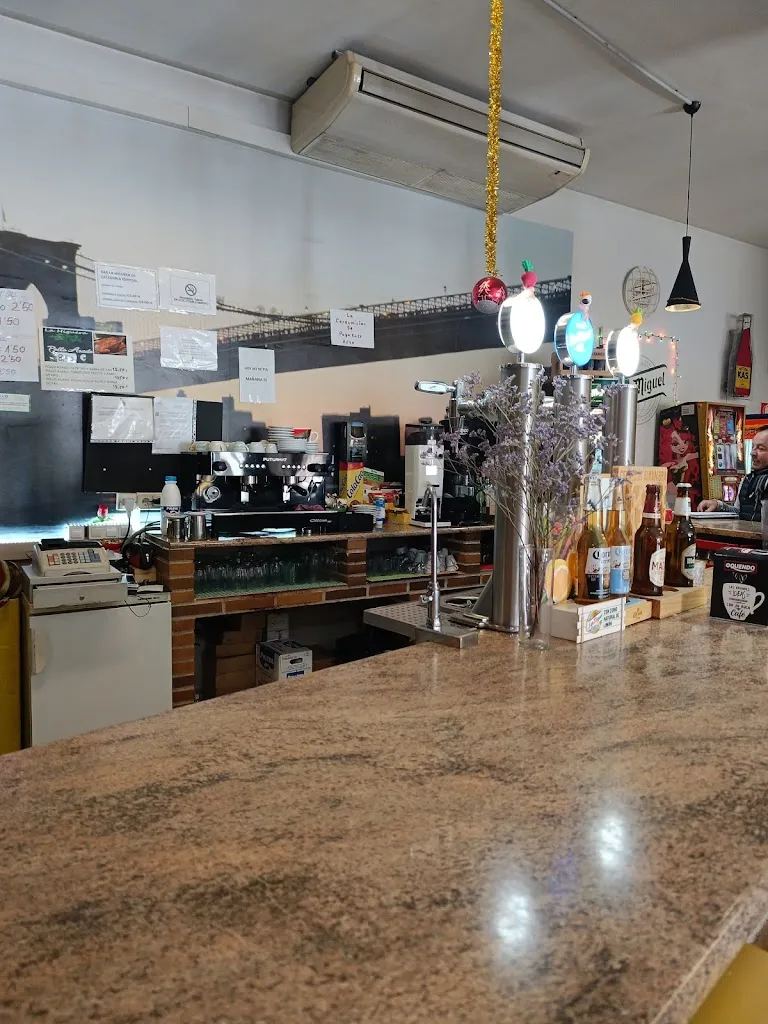 Pub La Higuera_Recas_slider_image_2