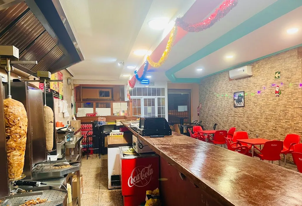 PAK RECAS DONER KEBAB restaurant in Recas