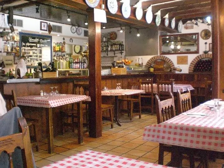 Mesón Rte La Posada restaurant in Recas