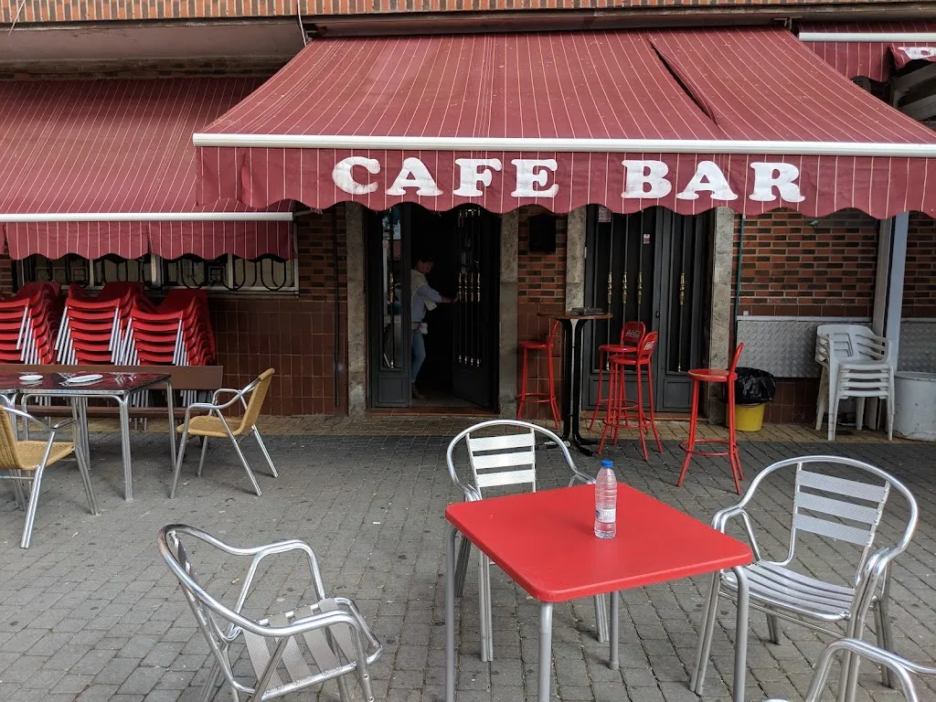 Jose Luis Mochon_Bar Restaurante Poto_San Bartolomé de las Abiertas_review