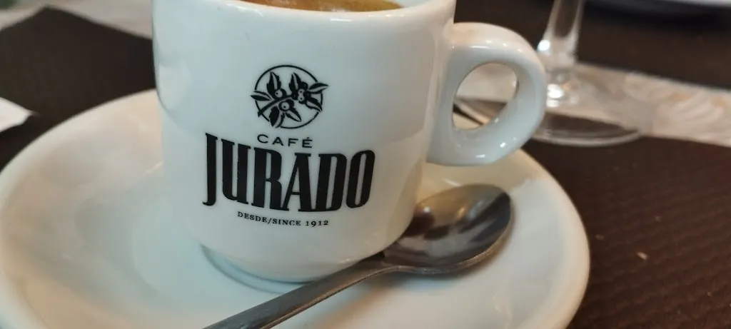 Chaty Gonzalez_Restaurante-Bar LUGAR NUEVO_San Martín de Montalbán_review