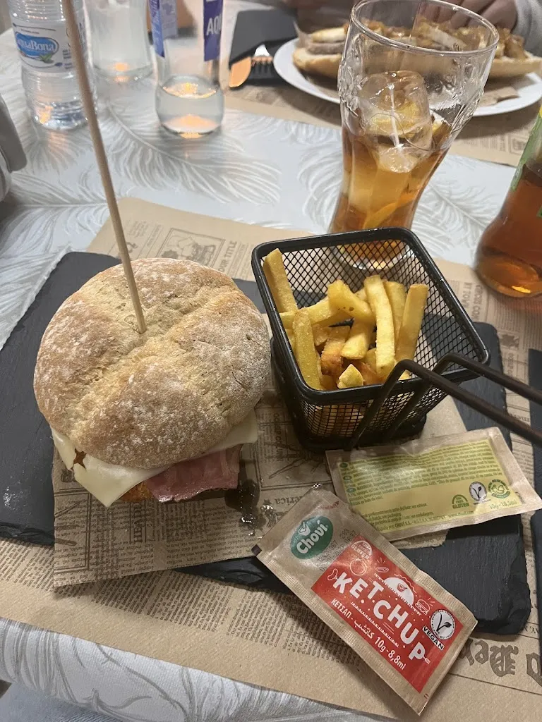 Heikemrtnz_Restaurante-Bar LUGAR NUEVO_San Martín de Montalbán_review