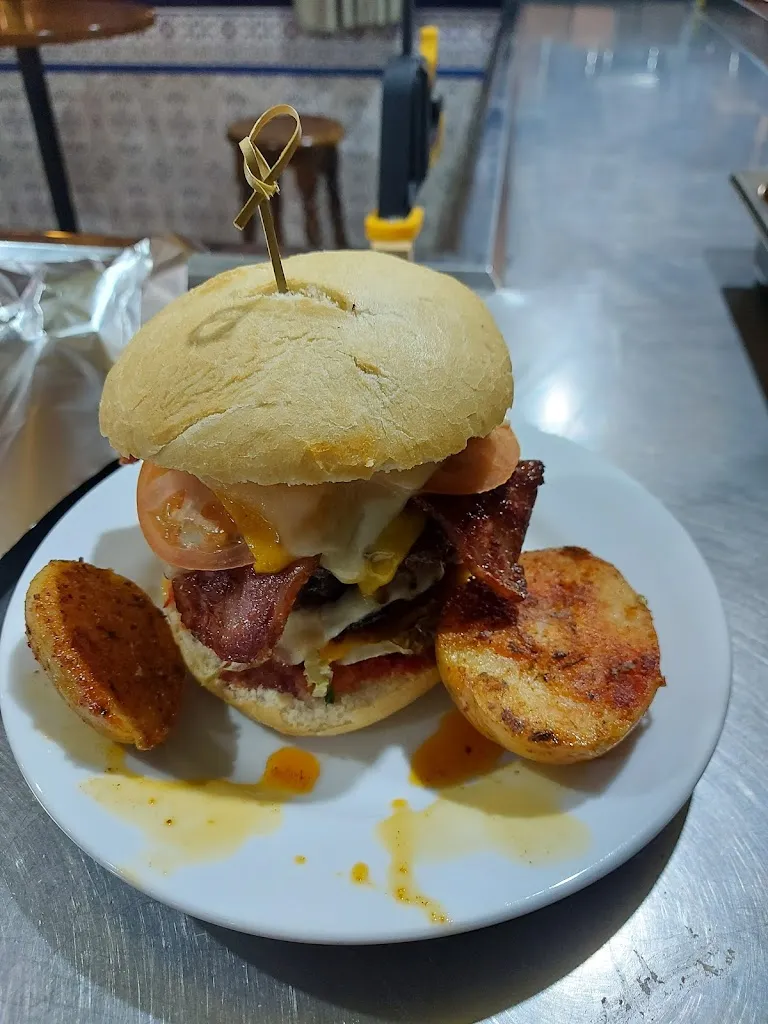 Menu_Bar Daniel_San Martín de Pusa_image_9