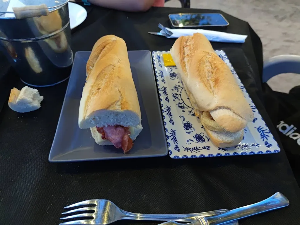 Menu_The Pool Bar_San Román de los Montes_image_9