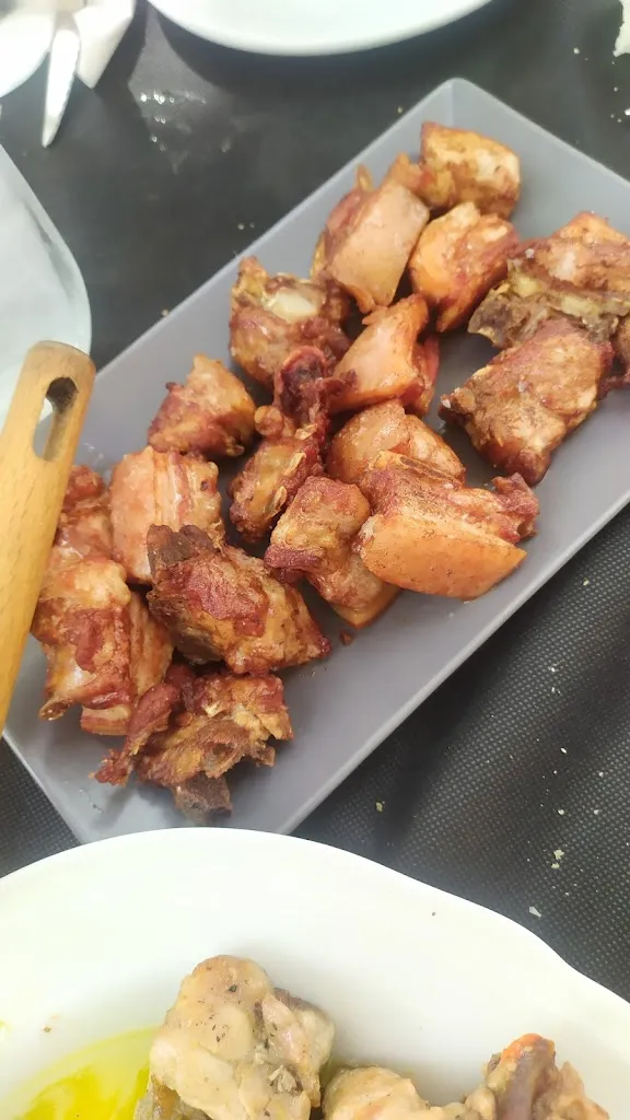 5664 JVJ_The Pool Bar_San Román de los Montes_review