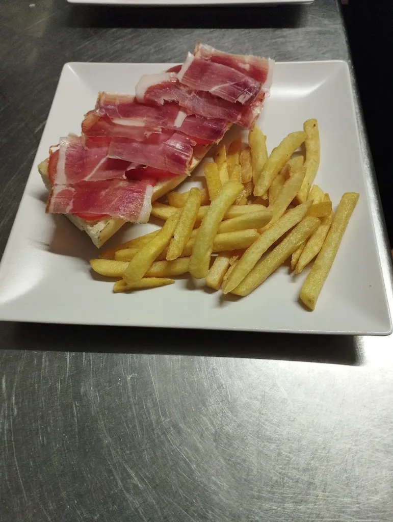 Menu_Bar Elez_Robledo del Mazo_image_7