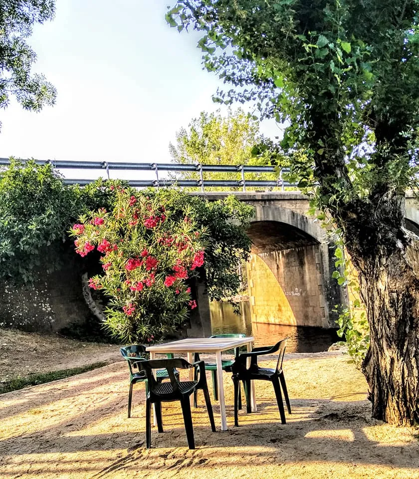 Merendero Beni. El Mazo restaurant in Robledo del Mazo