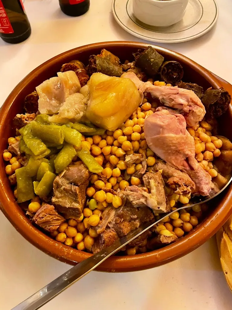 Restaurante y Casa Rural La Posada_Robledo del Mazo_slider_image_2